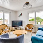 Maison à Pour 10 - 450m De La Barbâtre