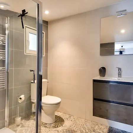 בית נופש Maison A Pour 10 - 450m De La